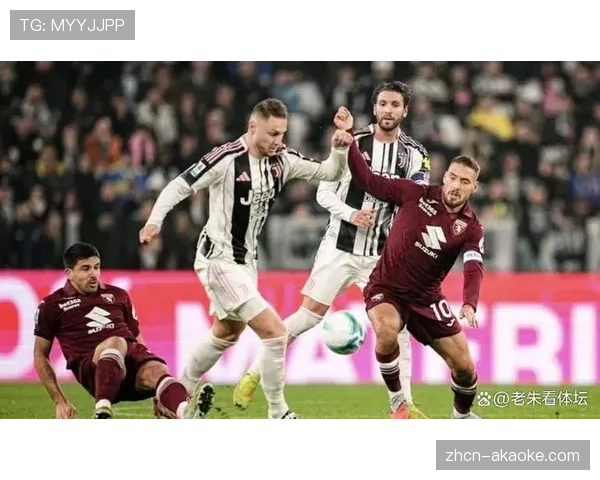 门将帕莱里亚多次神扑，力保都灵客场带走一分