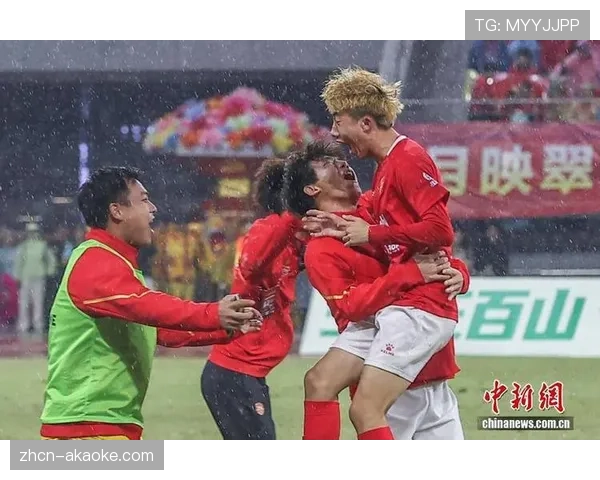 赣州队夺“赣超”足球冠军,地方赛事蓬勃发展 赣州队夺“赣超”足球冠军,地方赛事蓬勃发展